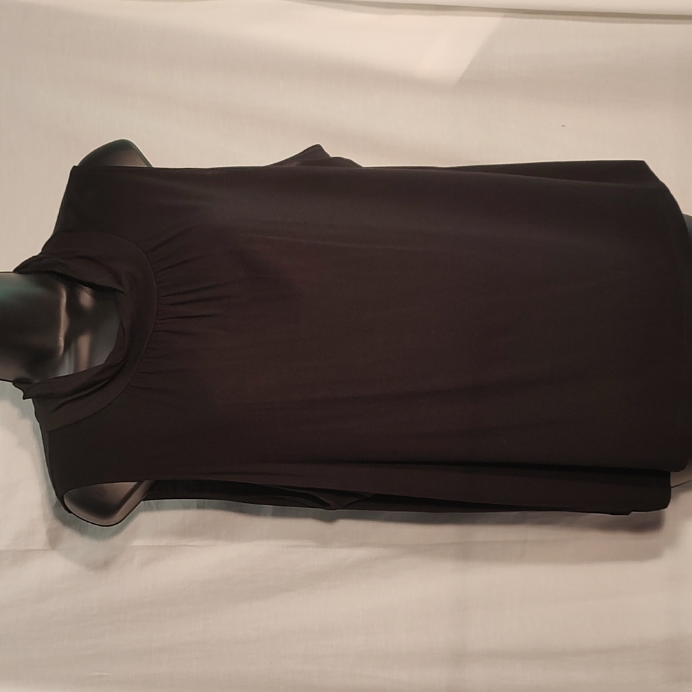Women's black sleeveless blouse by 'Lea & Nicole'. Size XL